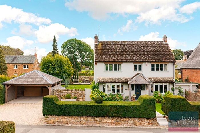 3 Bedroom Detached House For Sale In Langdale House Medbourne, Market Harborough, LE16