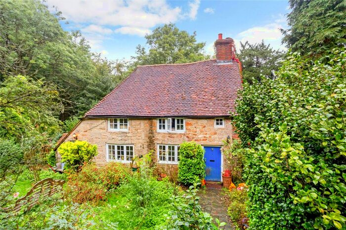 3 Bedroom Detached House For Sale In Bexley Hill, Petworth, West Sussex GU28