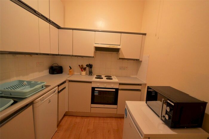 2 Bedroom Flat To Rent In Buccleuch Place, Edinburgh, EH8