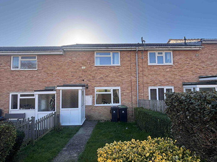 2 Bedroom Town House To Rent In Staverton Walk, DT11