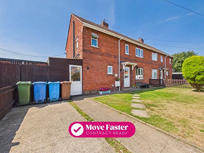 3 Bedroom Semi-detached House For Sale In Westfield, Patrington, Hull, East Riding Of Yorkshire, HU12