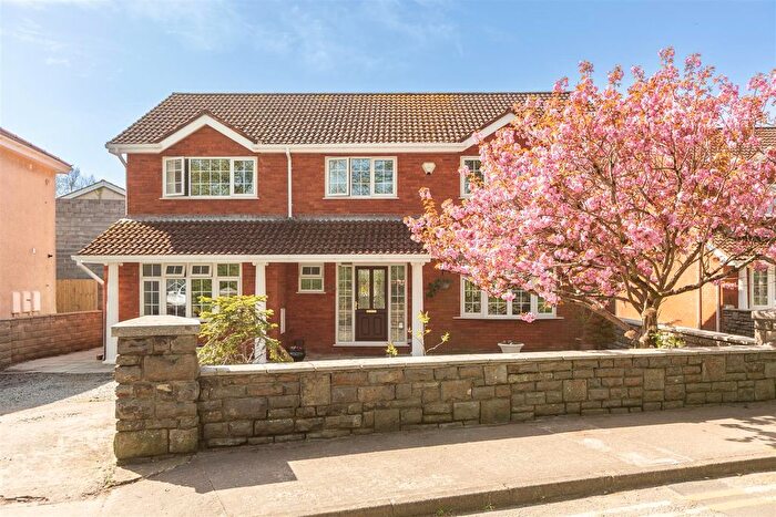 4 Bedroom Detached House For Sale In Ashleigh Road, Blackpill, Swansea, SA2