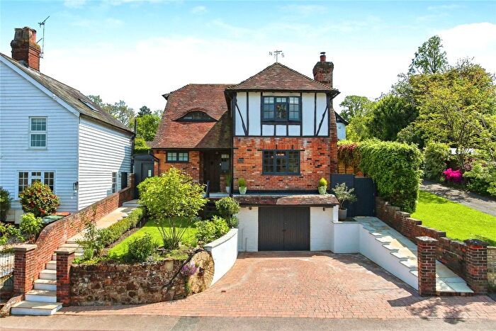 4 Bedroom Detached House For Sale In Talbot Road, Hawkhurst, Cranbrook, Kent, TN18