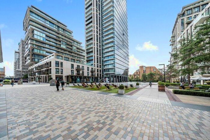2 Bedroom Flat To Rent In Merino Gardens, London, E1W