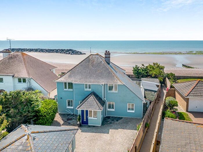 4 Bedroom Detached House For Sale In Southdean Close, Middleton On Sea, PO22