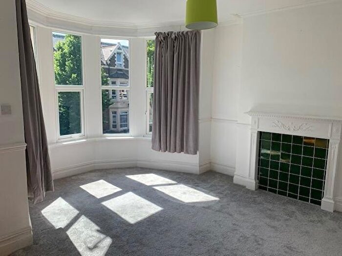 1 Bedroom Flat To Rent In Connaught Road, Cardiff, CF24