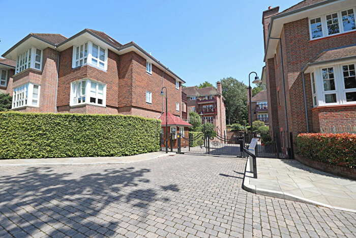 3 Bedroom Apartment For Sale In Mill Hill Place, Hammers Lane, Mill Hill, NW7