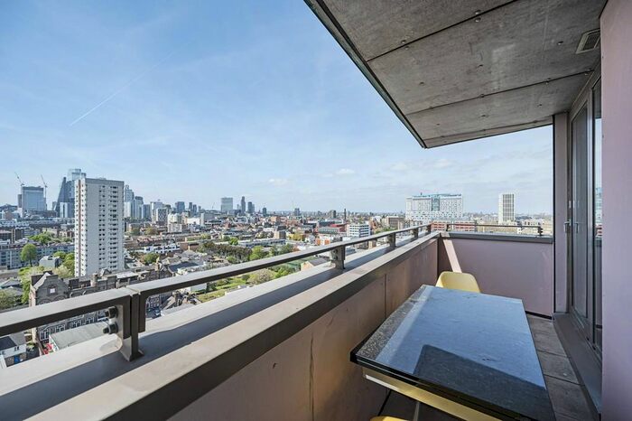 1 Bedroom Flat To Rent In Spencer Way, Stepney, London, E1