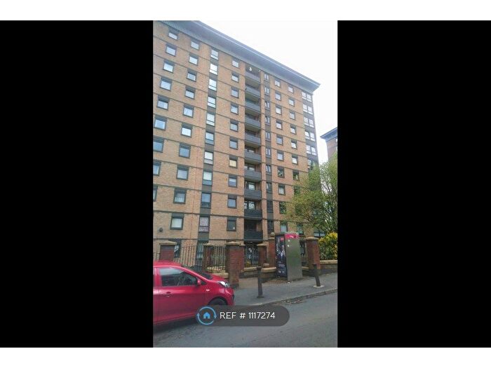2 Bedroom Flat To Rent In Blackshaw House, Bolton, BL3