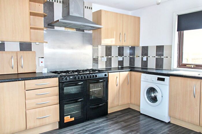 3 Bedroom Semi Detached House For Sale In Arran Court, Alloa, FK10