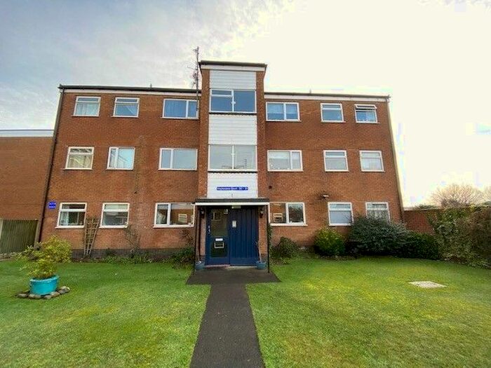 2 Bedroom Flat To Rent In Heyhouses Court, Heyhouses Lane, Lytham St. Annes, Lancashire FY8