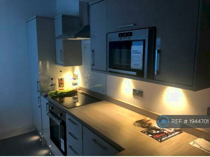 3 Bedroom Terraced House To Rent In Brook Street, Pontypridd, CF37