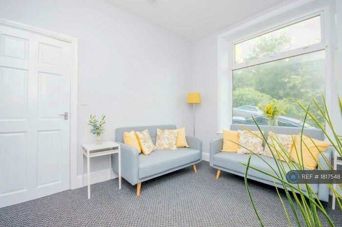 3 Bedroom Terraced House To Rent In Sutherland Street, Colne, BB8
