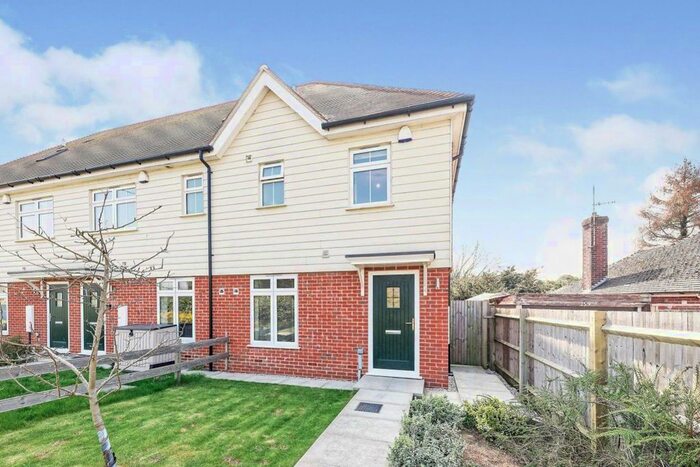 2 Bedroom Property To Rent In Pippins Place, Canterbury CT1