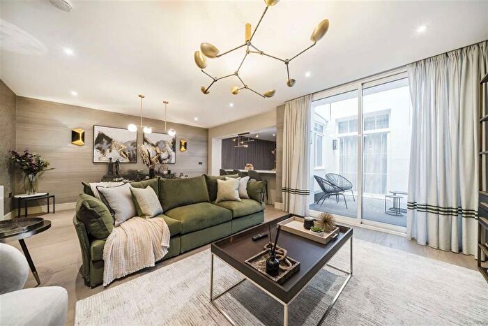 3 Bedroom Flat To Rent In Cranley Gardens, South Kensington, SW7