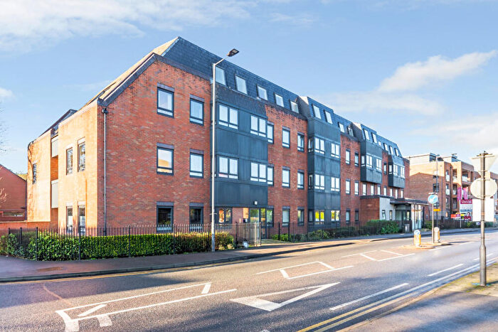 2 Bedroom Apartment To Rent In Marsh Road, Pinner, HA5