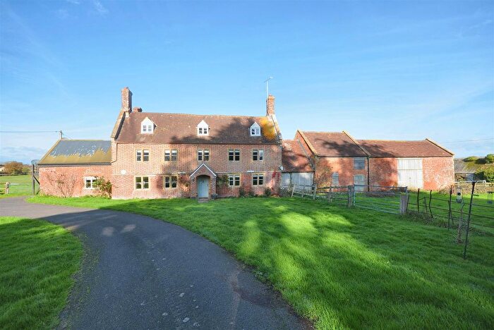 5 Bedroom Detached House For Sale In Holwell, Sherborne, DT9