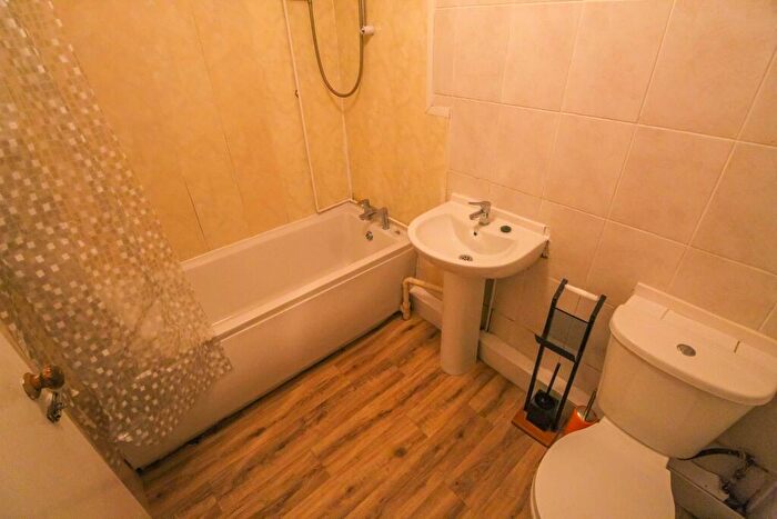1 Bedroom House To Rent In Madoc Street, Pontypridd, CF37