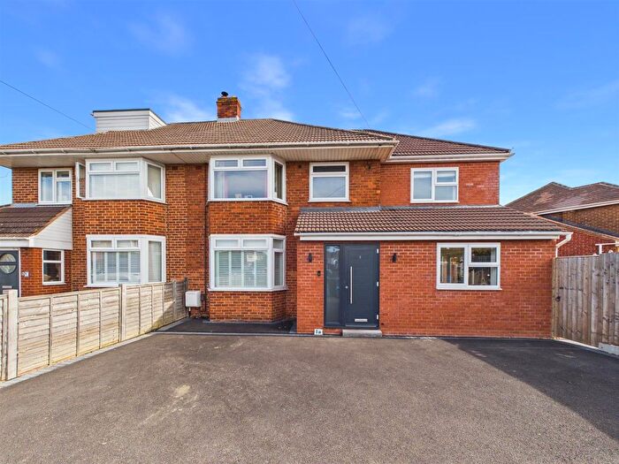 5 Bedroom Semi Detached House For Sale In Richmond Gardens, Longlevens, Gloucester, GL2