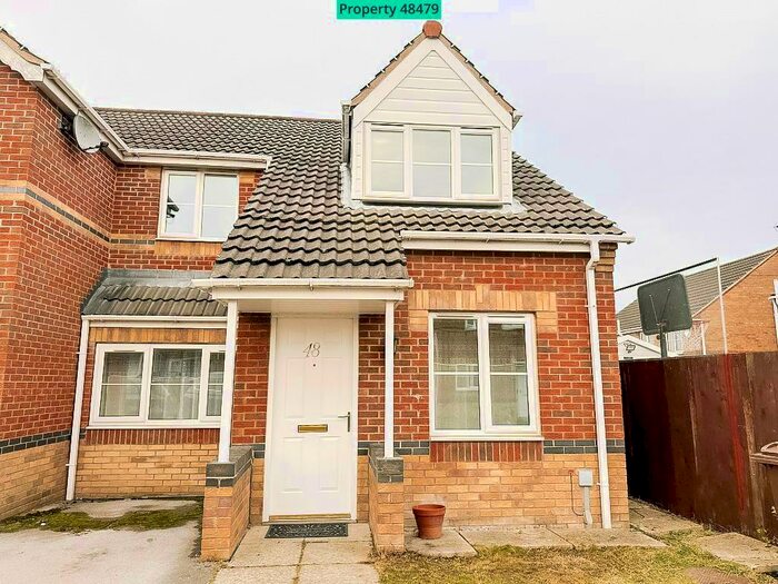 3 Bedroom Semi-Detached House To Rent In Raikes Avenue, Bradford, BD4