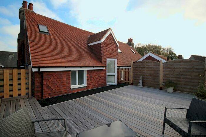 1 Bedroom Apartment To Rent In White Swan House, High Street, Godstone, RH9