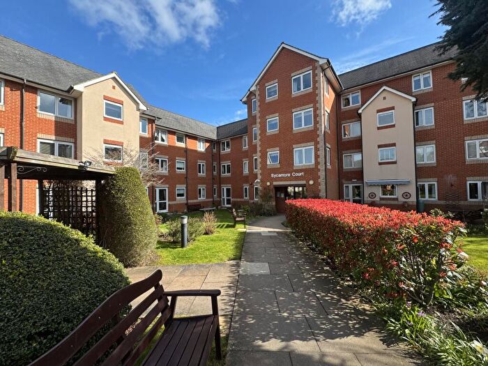 2 Bedroom Retirement Property To Rent In Willow Road, Aylesbury, HP19