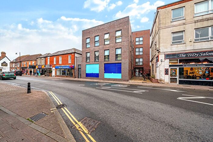 2 Bedroom Flat To Rent In Bartholomew Street, Newbury, RG14
