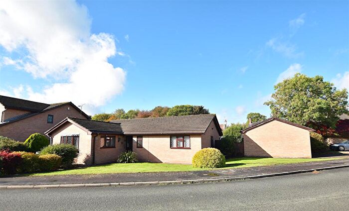 3 Bedroom Detached Bungalow For Sale In Springfield Park, Overton, Wrexham, LL13