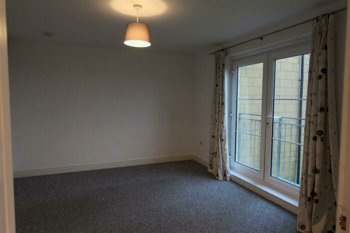 2 Bedroom Flat To Rent In Flat, Plover Crescent, Dunfermline, KY11