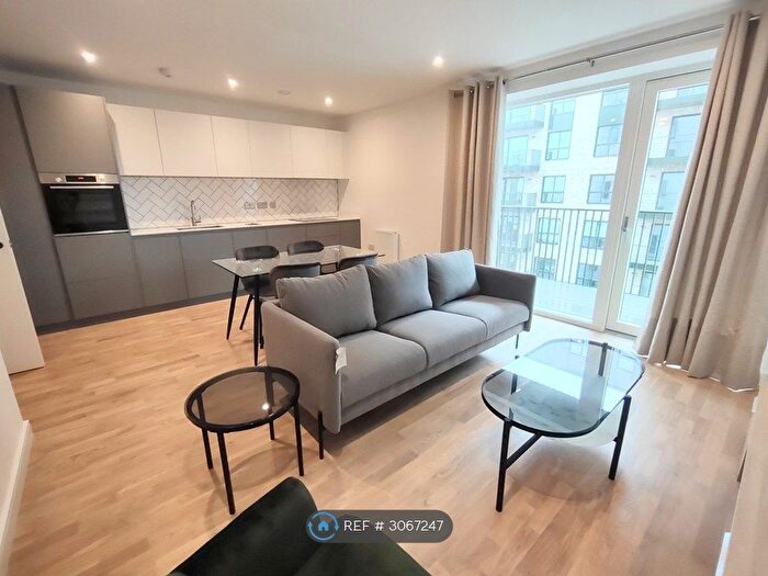 1 Bedroom Flat To Rent In Sibley House, Southall, UB1