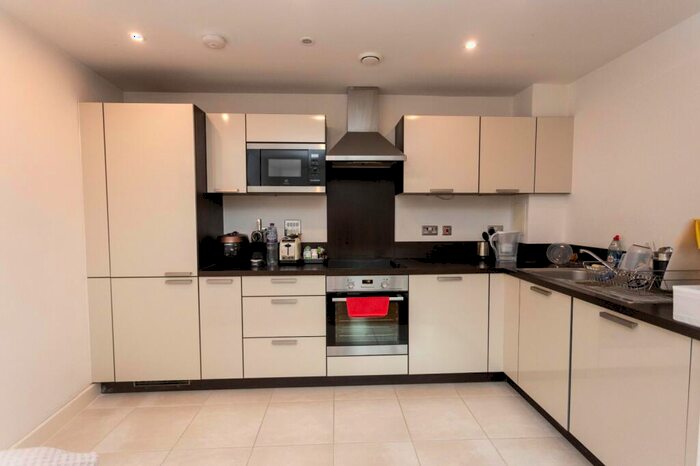 1 Bedroom Apartment To Rent In Albatross Way, Canada Water, London, Greater London, SE16