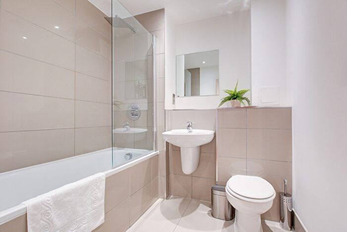 1 Bedroom Flat To Rent In Providence Place, Greenwich, SE10