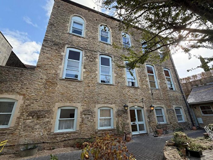 1 Bedroom Flat To Rent In St Catherines Court, Frome, BA11