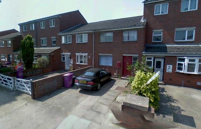 5 Bedroom Terraced House To Rent In Usher Road, Bow, E3