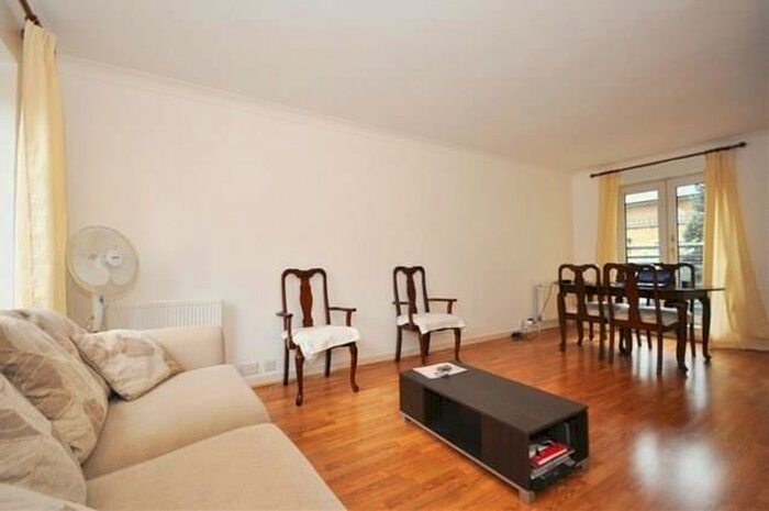 2 Bedroom Flat To Rent In Admiral Walk, London, W9