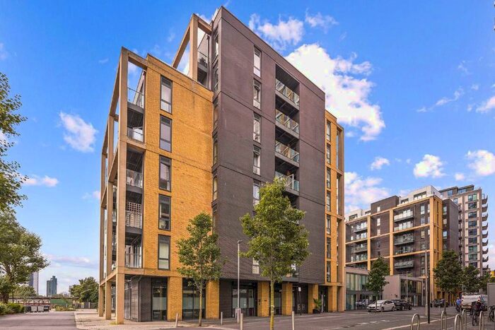 2 Bedroom Flat To Rent In Enterprise Way, London, SW18