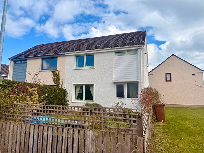2 Bedroom Semi Detached House For Sale In Shillinghill, Alness, IV17