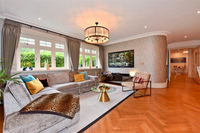 2 Bedroom Flat To Rent In Winkfield, Windsor, SL4