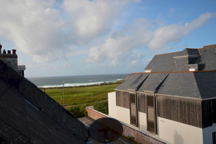 1 Bedroom Flat To Rent In Golf Terrace, Newquay, TR7