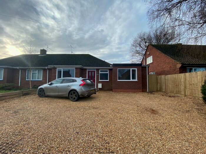 4 Bedroom Bungalow To Rent In Oldbury Road, Worcester, WR2