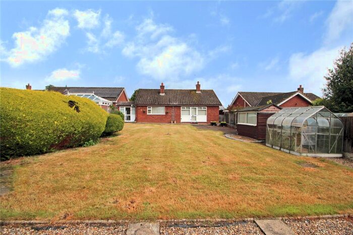 3 Bedroom Bungalow For Sale In St. Georges Close, Thurton, Norwich, Norfolk, NR14