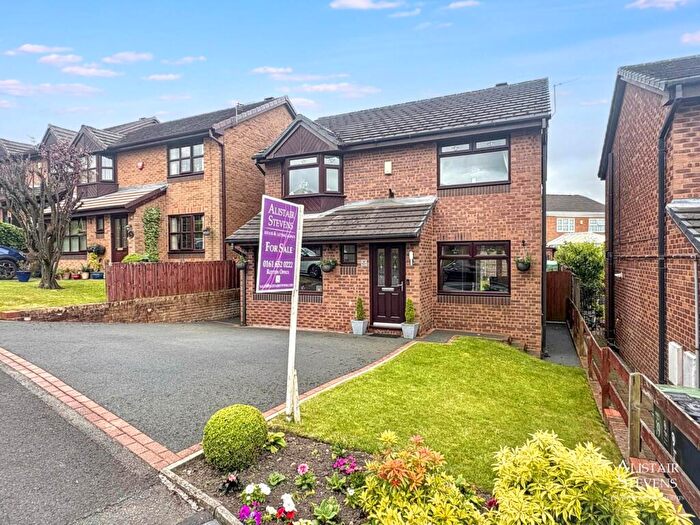 3 Bedroom Detached House For Sale In Highfield Drive, Royton, OL2