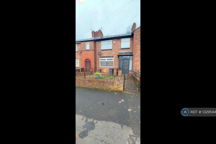 3 Bedroom Terraced House To Rent In Cambrai Crescent, Eccles, Manchester, M30
