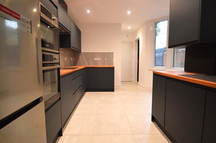 5 Bedroom Terraced House To Rent In Bebbington Road, London, SE18