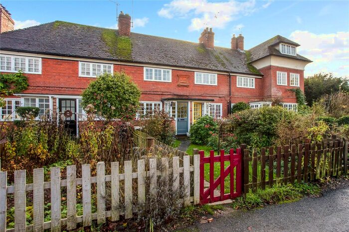 2 Bedroom Terraced House For Sale In Village Street, Chilbolton, Stockbridge, Hampshire, SO20