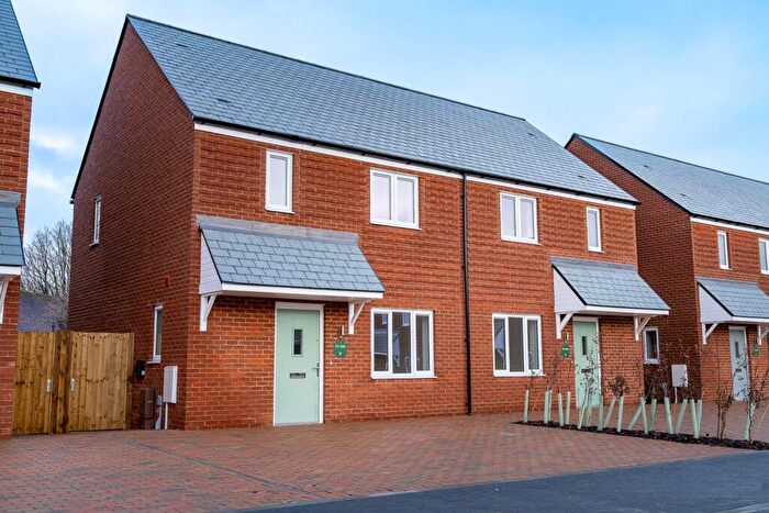 2 Bedroom House For Sale In Luker Place, Romney Broadwalk, PO22