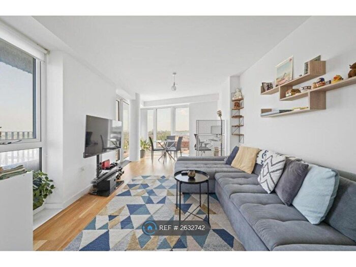 2 Bedroom Flat To Rent In Hampden Road, London, N8