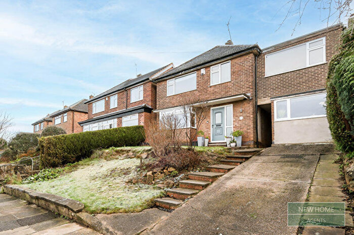 4 Bedroom Detached House For Sale In Whitby Crescent Woodthorpe, Nottingham, NG5