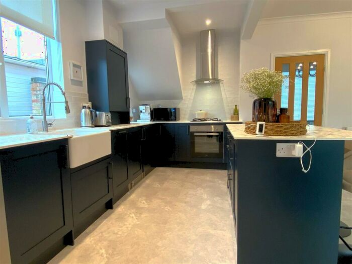 3 Bedroom Semi-Detached House For Sale In Wellington Street, Syston., LE7