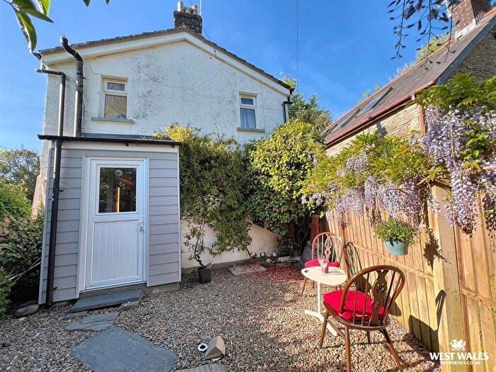 3 Bedroom Detached House For Sale In Eglwyswrw, Crymych, SA41